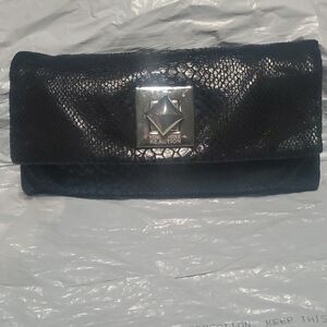 Kenneth Cole Reaction Textured Black Clutch